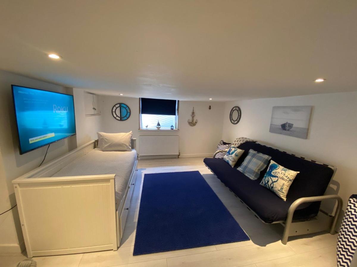St Margaret'S Ground Floor And Lower Deck Apartment Ryde  Extérieur photo